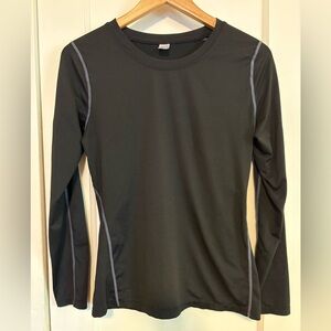 Asia Black Long Sleeve Athletic Top